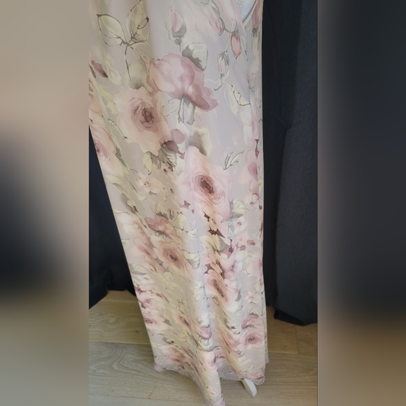 LULUS | Blush + Mauve Floral Maxi - Picture 15 of 16